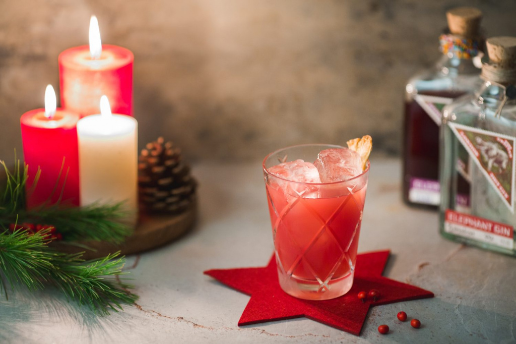 EG_Sloe-Marching-Hathi-Cocktail-Christmas-e1575387130632.jpg